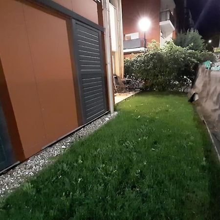 Joli Appartement Avec Jardin Et 2 Parkings Prives Argenteuil Dış mekan fotoğraf