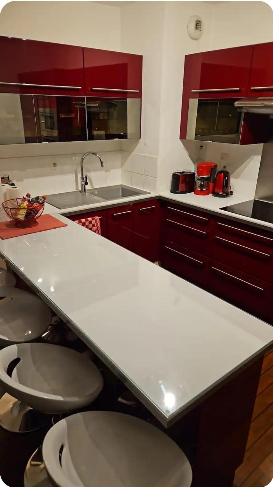 Joli Appartement Avec Jardin Et 2 Parkings Prives Argenteuil Dış mekan fotoğraf